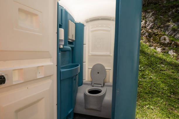 Best Porta potty rental near me  in Salem, WV